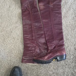 Men over the knee boots size 10 D length 26 inches ankle 14 inches